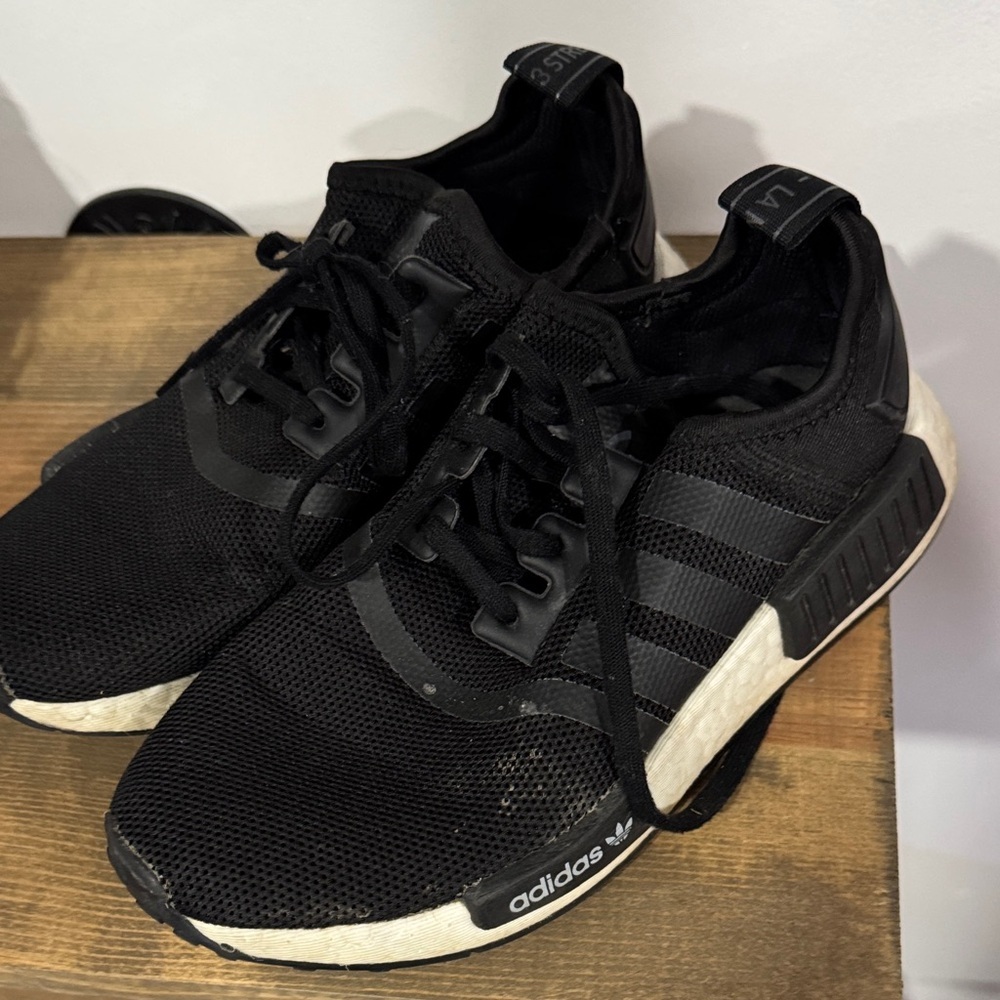 adidas Black Casual Sneakers with White Midsole - Picture 3 of 3